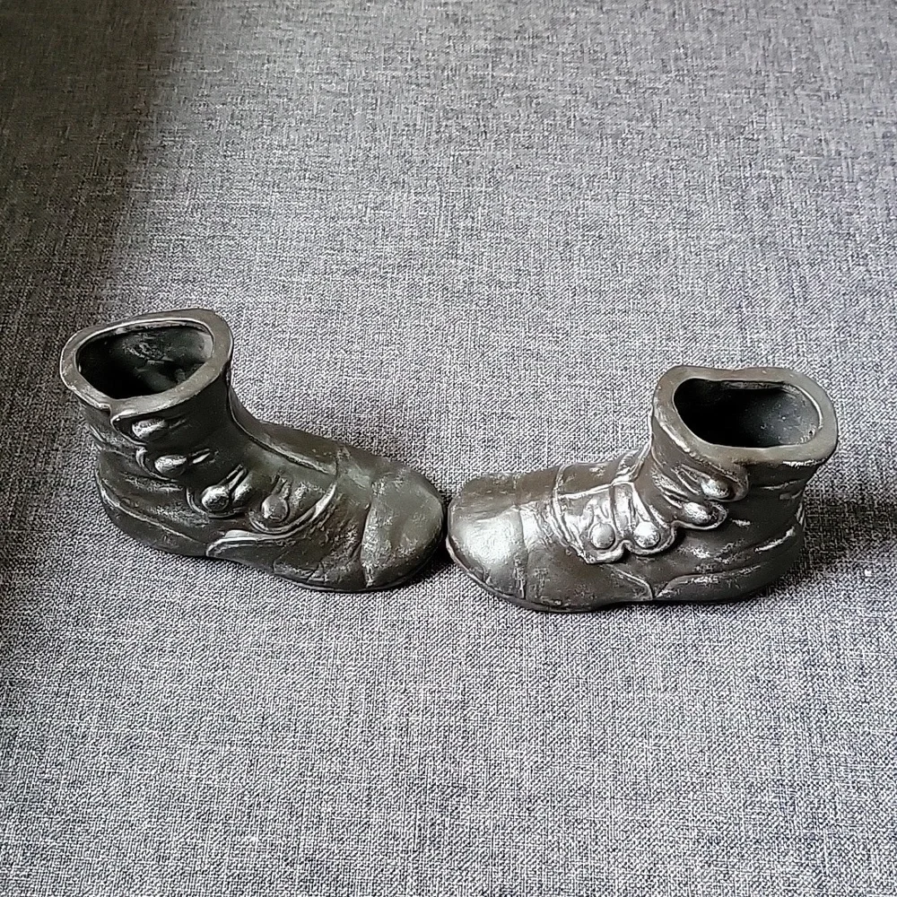 2/$8 Resin Baby Shoes - Picture 4 of 7